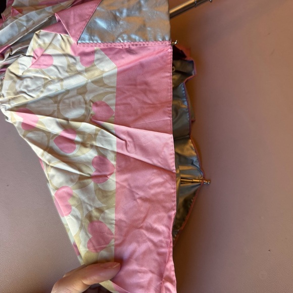 Coach Heart Print Compact Umbrella Pink Signature Folding Travel Umbrella - Picture 7 of 8
